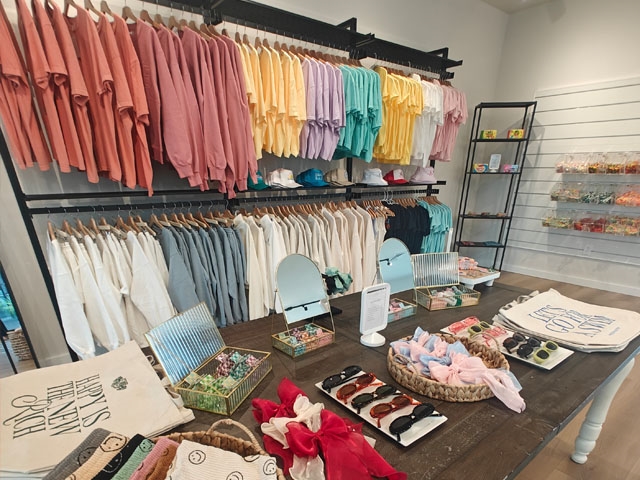 AVAZZI Shoppe & Sweets in Wisconsin Dells