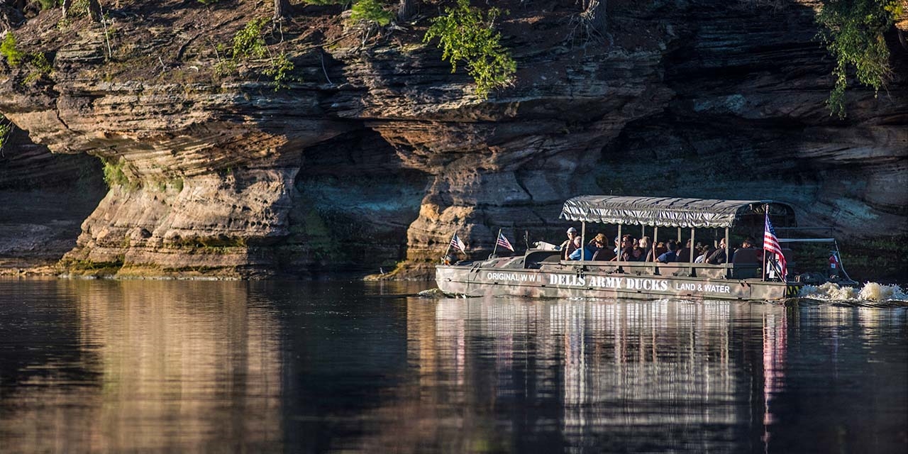 scenic tours in Wisconsin Dells