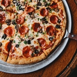 Pizza at Edge-O-Dells.