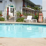 Fitzgerald's Motel outdoor pool.