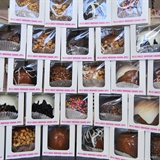 An assortment of caramel apples.