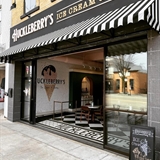 Picture of shop entrance.