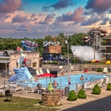 Shamrock Motel and Noah's Ark.